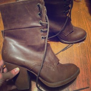 brown boots